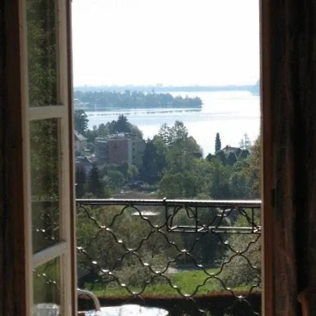 לינה וארוחת בוקר Haus Edith 3*