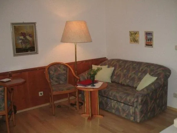 Haus Edith Nocleg ze śniadaniem 3*